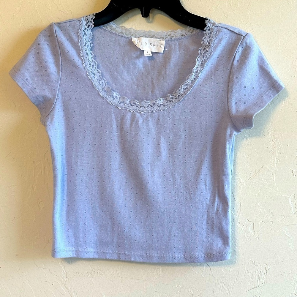 Wild Skye Baby Blue Eyelet Cropped Tee with Lace Trim Sz S